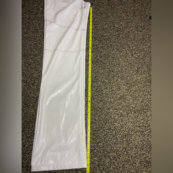 I.AM.GIA White High-Rise Faux Leather Straight Leg Pants. Size:L - Picture 5 of 16